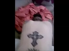 زن در لینک کانال فیلم سکس تلگرام شورت قرمز رنگ