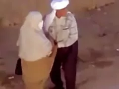 پسری بسیار مطیع روسی کانال فیلم یکسی پای شاهزاده خود را لیس می زند